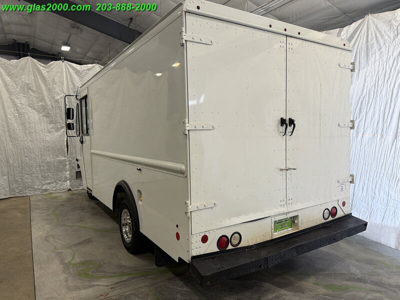 2014 Ford E-Series Van - Photo 7 - Bethany, CT 06524