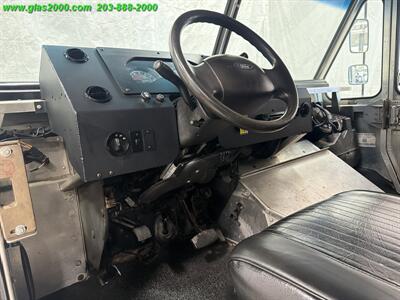 2014 Ford E-Series Van - Photo 3 - Bethany, CT 06524