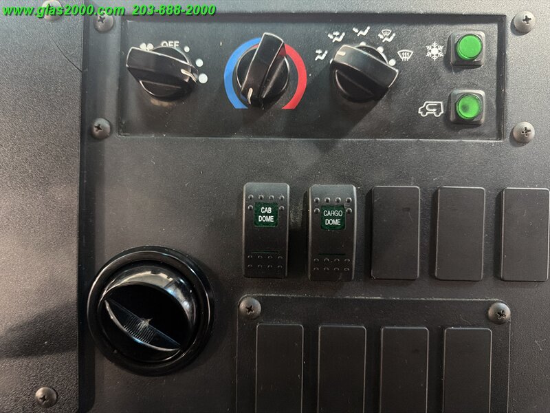 2014 Ford E-Series Van - Photo 17 - Bethany, CT 06524