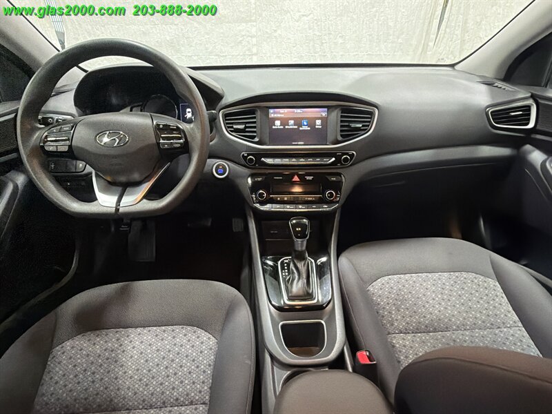 2018 Hyundai IONIQ Hybrid Blue - Photo 6 - Bethany, CT 06524