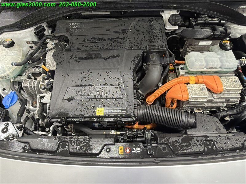 2018 Hyundai IONIQ Hybrid Blue - Photo 12 - Bethany, CT 06524
