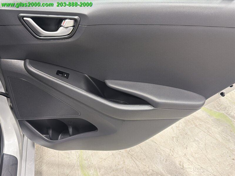 2018 Hyundai IONIQ Hybrid Blue - Photo 26 - Bethany, CT 06524
