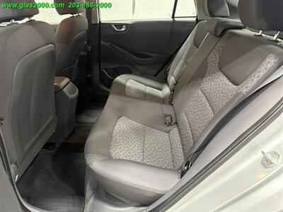 2018 Hyundai IONIQ Hybrid Blue - Photo 9 - Bethany, CT 06524