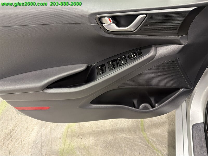 2018 Hyundai IONIQ Hybrid Blue - Photo 25 - Bethany, CT 06524