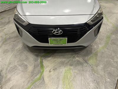 2018 Hyundai IONIQ Hybrid Blue - Photo 18 - Bethany, CT 06524