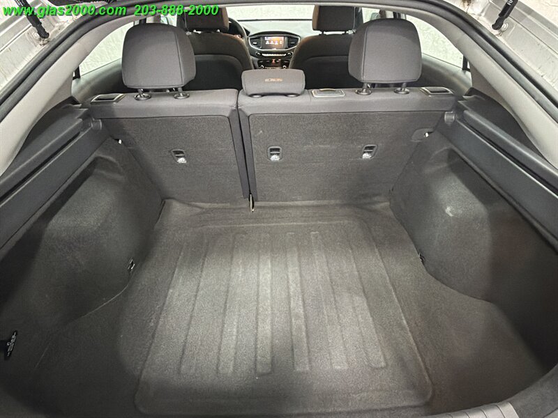 2018 Hyundai IONIQ Hybrid Blue - Photo 15 - Bethany, CT 06524
