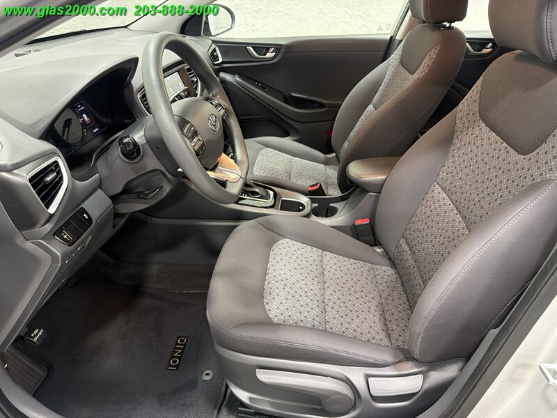 2018 Hyundai IONIQ Hybrid Blue - Photo 23 - Bethany, CT 06524