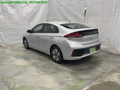 2018 Hyundai IONIQ Hybrid Blue - Photo 7 - Bethany, CT 06524