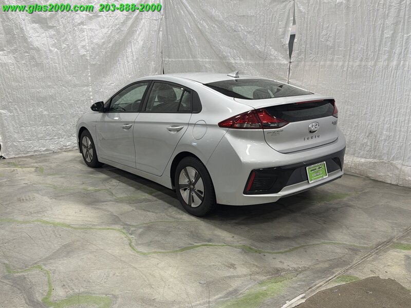 2018 Hyundai IONIQ Hybrid Blue - Photo 7 - Bethany, CT 06524