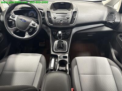 2017 Ford C-MAX Hybrid SE   - Photo 6 - Bethany, CT 06524
