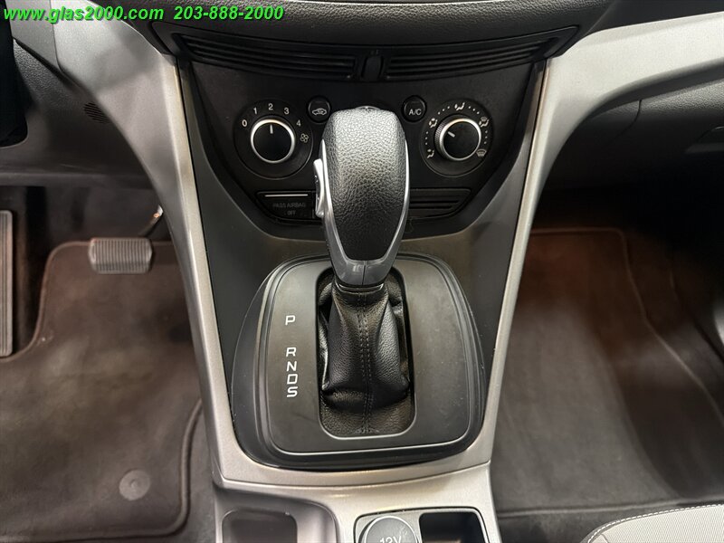 2016 Ford Escape SE - Photo 27 - Bethany, CT 06524