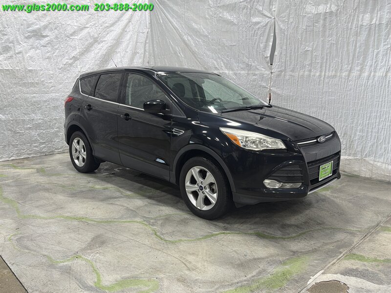 2016 Ford Escape SE - Photo 2 - Bethany, CT 06524