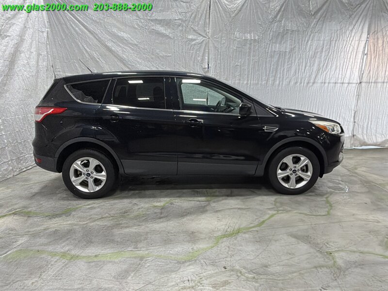 2016 Ford Escape SE - Photo 14 - Bethany, CT 06524