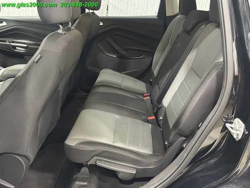 2016 Ford Escape SE - Photo 9 - Bethany, CT 06524
