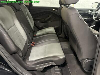 2016 Ford Escape SE - Photo 10 - Bethany, CT 06524