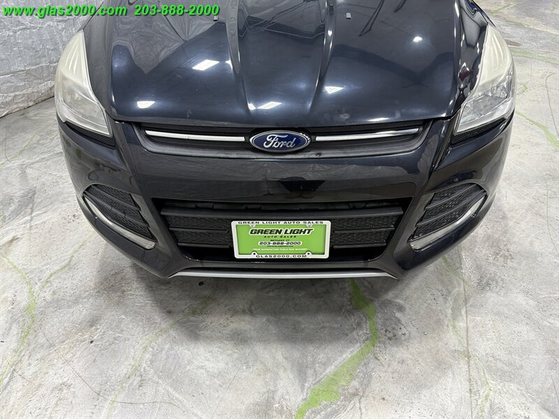 2016 Ford Escape SE - Photo 18 - Bethany, CT 06524