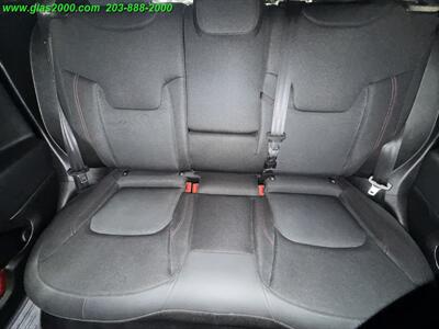 2016 Jeep Renegade Trailhawk   - Photo 22 - Bethany, CT 06524