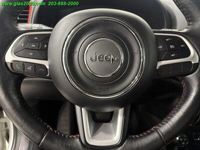 2016 Jeep Renegade Trailhawk   - Photo 16 - Bethany, CT 06524