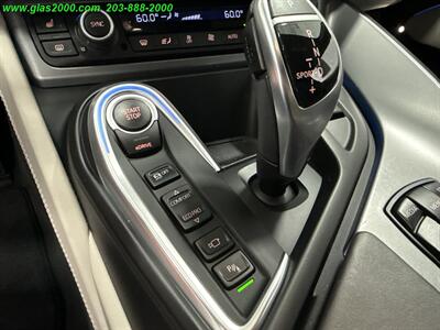 2016 BMW i8   - Photo 16 - Bethany, CT 06524
