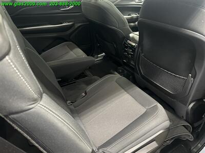 2023 Jeep Grand Cherokee Laredo   - Photo 10 - Bethany, CT 06524