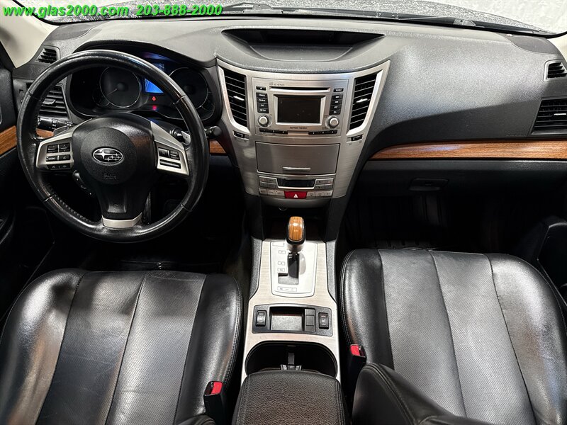 2014 Subaru Outback 2.5i Limited - Photo 6 - Bethany, CT 06524