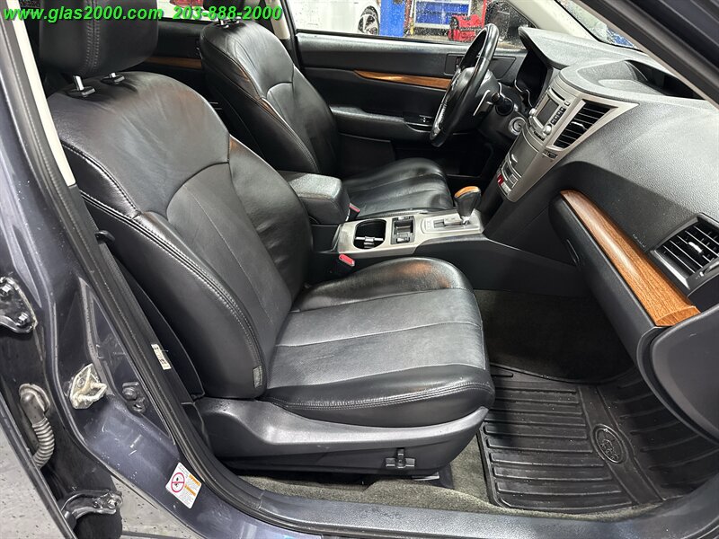 2014 Subaru Outback 2.5i Limited - Photo 5 - Bethany, CT 06524