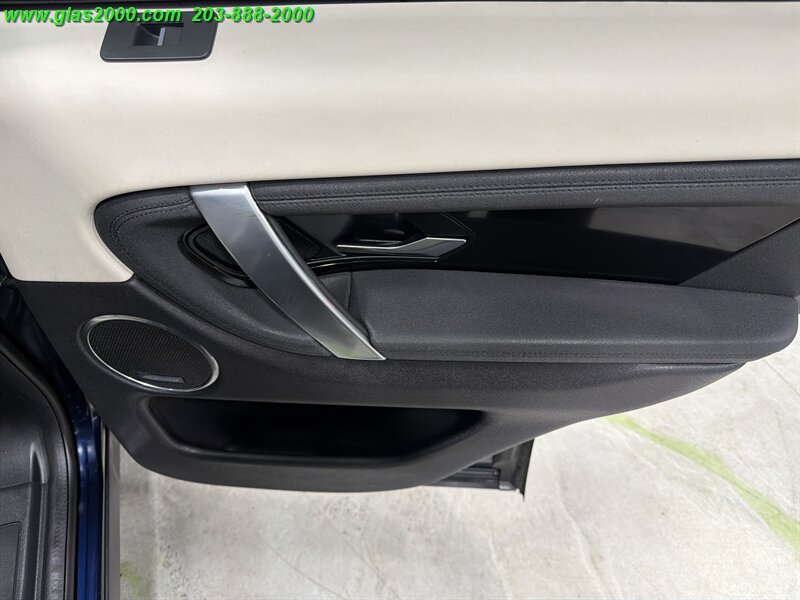 2020 Land Rover Discovery Sport P250 SE - Photo 28 - Bethany, CT 06524