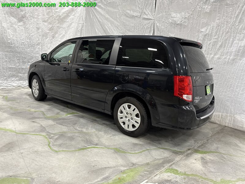 2017 Dodge Grand Caravan SE - Photo 7 - Bethany, CT 06524