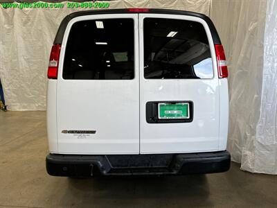 2020 Chevrolet Express LS Passenger   - Photo 20 - Bethany, CT 06524