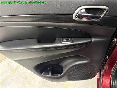 2019 Jeep Grand Cherokee Laredo   - Photo 28 - Bethany, CT 06524