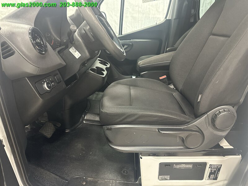 2019 Mercedes-Benz Sprinter 2500 - Photo 23 - Bethany, CT 06524