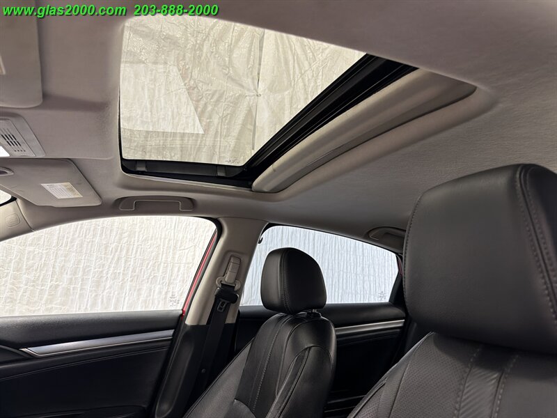 2016 Honda Civic Touring - Photo 12 - Bethany, CT 06524