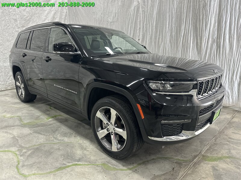 2022 Jeep Grand Cherokee Limited - Photo 2 - Bethany, CT 06524