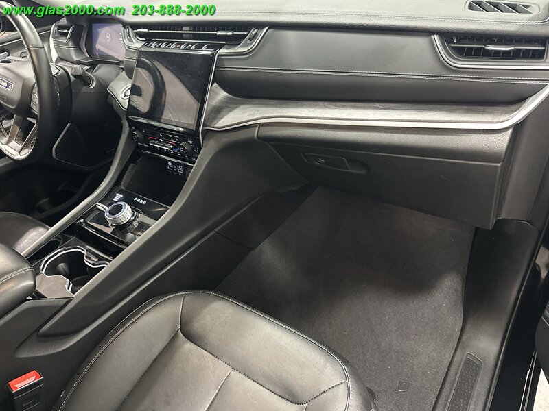 2022 Jeep Grand Cherokee Limited - Photo 5 - Bethany, CT 06524