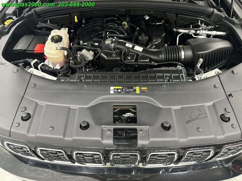 2022 Jeep Grand Cherokee Limited - Photo 12 - Bethany, CT 06524