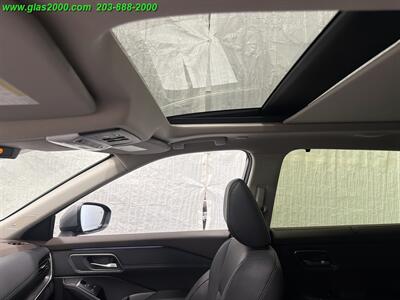 2023 Nissan Rogue Platinum   - Photo 12 - Bethany, CT 06524