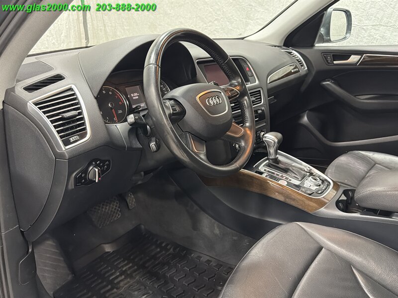 2013 Audi Q5 2.0T quattro Premium Plus - Photo 3 - Bethany, CT 06524