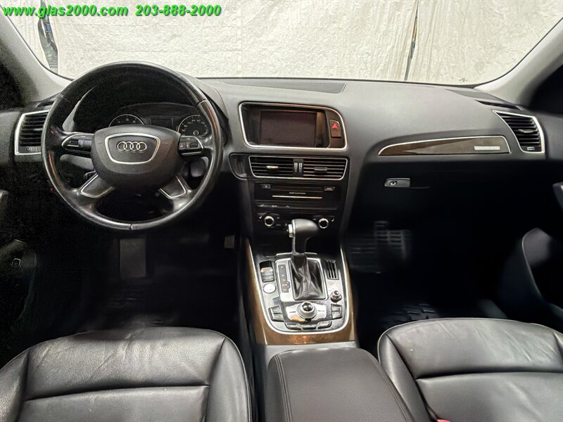 2013 Audi Q5 2.0T quattro Premium Plus - Photo 6 - Bethany, CT 06524