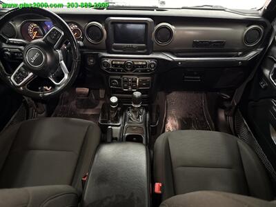 2020 Jeep Gladiator Sport   - Photo 6 - Bethany, CT 06524