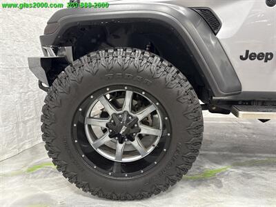 2020 Jeep Gladiator Sport   - Photo 16 - Bethany, CT 06524