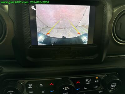 2020 Jeep Gladiator Sport   - Photo 11 - Bethany, CT 06524