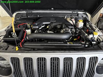2020 Jeep Gladiator Sport   - Photo 12 - Bethany, CT 06524