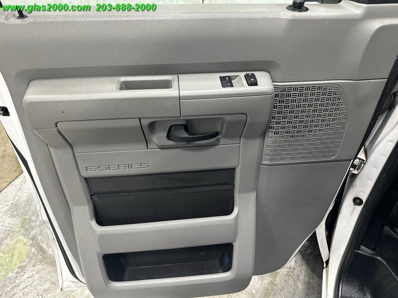 2013 Ford E-Series Van Commercial - Photo 21 - Bethany, CT 06524