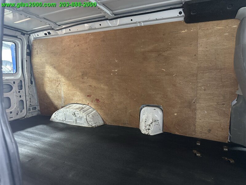 2013 Ford E-Series Van Commercial - Photo 9 - Bethany, CT 06524