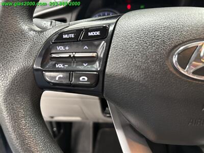 2019 Hyundai Elantra SE   - Photo 21 - Bethany, CT 06524