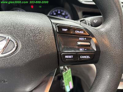 2019 Hyundai Elantra SE   - Photo 23 - Bethany, CT 06524