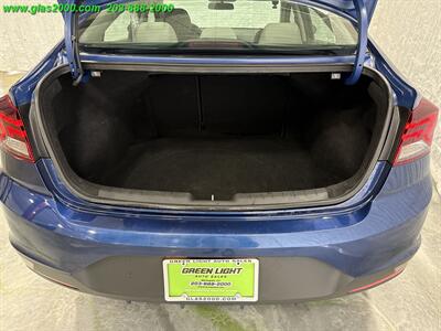 2019 Hyundai Elantra SE   - Photo 15 - Bethany, CT 06524