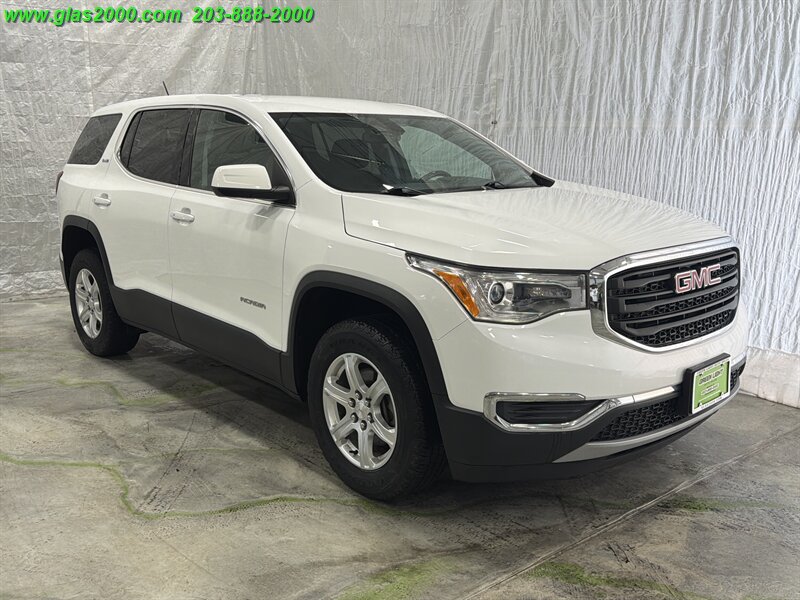 2019 GMC Acadia SLE-1 - Photo 2 - Bethany, CT 06524