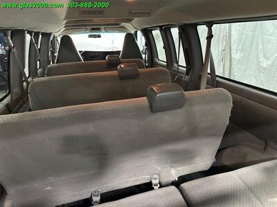 2019 Chevrolet Express LS Passenger   - Photo 9 - Bethany, CT 06524