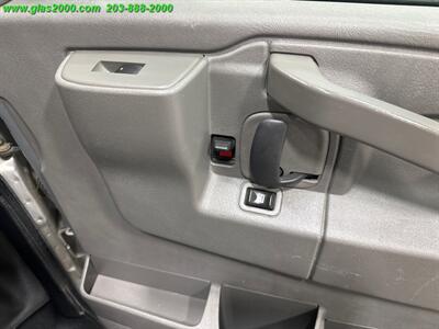 2019 Chevrolet Express LS Passenger   - Photo 22 - Bethany, CT 06524